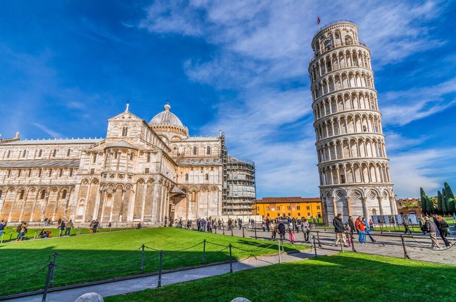From Florence: Cinque Terre & Pisa Leaning Tower Day Tour - What the small van adds