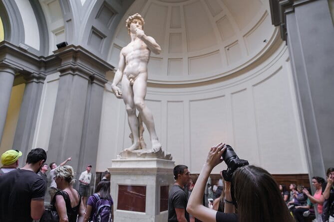 From Florence: Fiesole and Botanical Garden Golf Cart Tour - What the private format does well