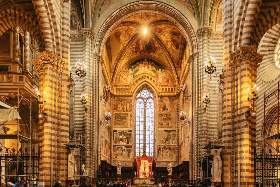 From Florence: Orvieto and Perugia Tour with Church Visits - Church rules and practical packing