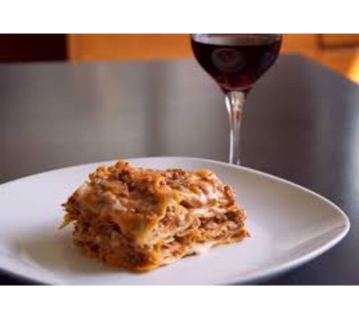 From Florence: Outdoor Wine Dining in San Gimignano Winery - What the wine class adds to dinner