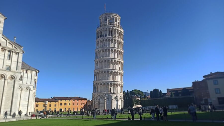 From Florence: Pisa/Chianti Half Day Tour with Wine Tasting - Pisa in one focused hour