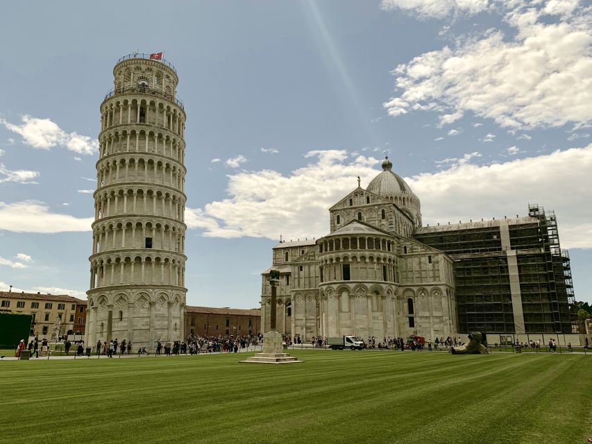 From Florence: Pisa Private Tour & Optional Leaning Tower - The private van and the long transfer