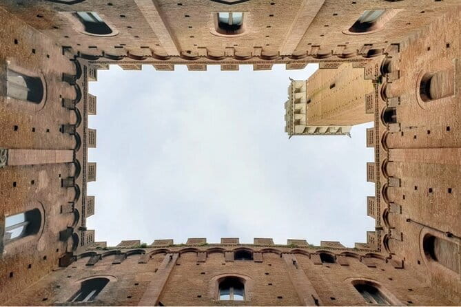From Florence: PRIVATE Siena and San Gimignano with wine tasting - The Chianti drive and San Gimignano’s towered skyline