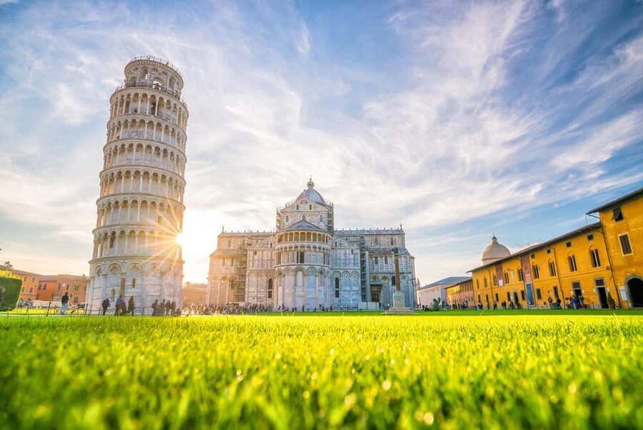 From Florence: San Gimignano, Siena, and Chianti Wine Tour - Siena and the space around Piazza del Campo