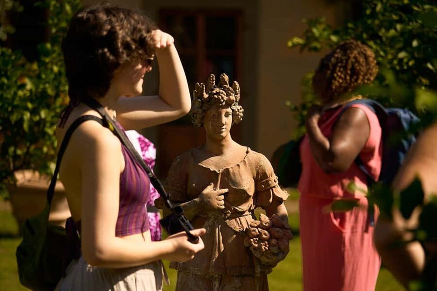 From Florence: Small Group Chianti Wine Tour with Lunch - Greve in Chianti, a pause between tastings