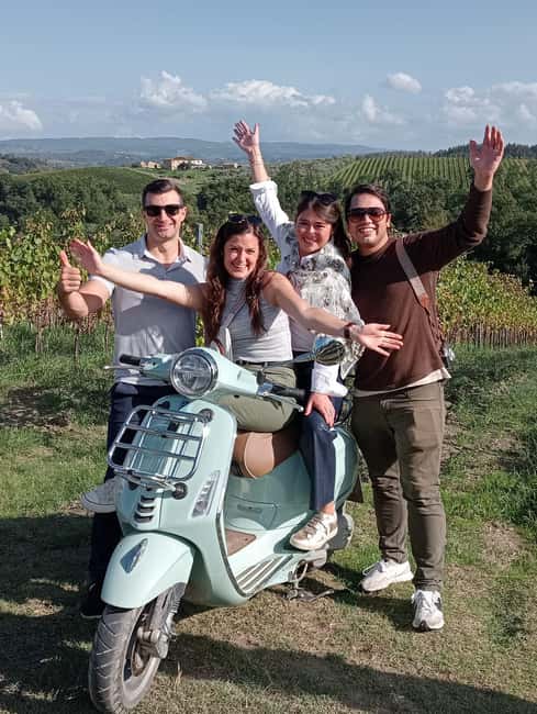 From Florence: Small Group Vespa Tour Tuscany Winery & Lunch - San Gimignano, towers and Dondoli gelato