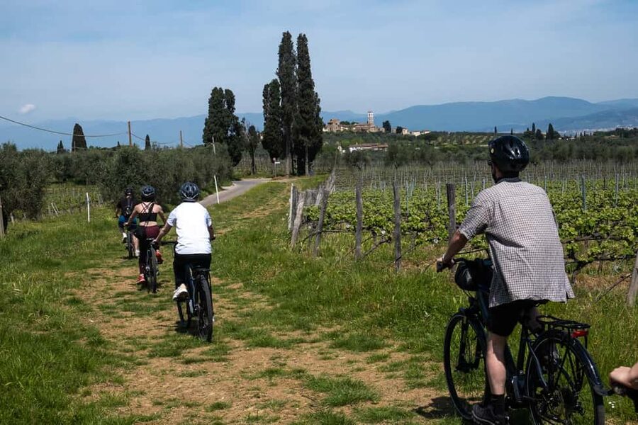 From Florence: Tuscan Hills Biking with Farm Tour and Lunch - From Via del Campuccio into the Tuscan hills