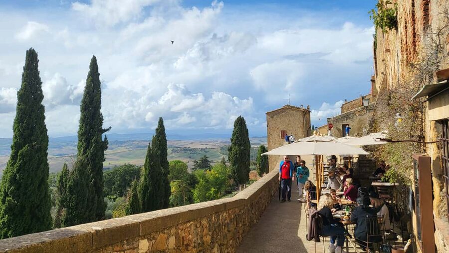 From Florence: Tuscany Hills Wine Tour - Pienza, planned beauty and a sensible lunch break