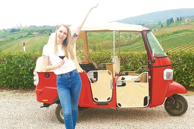From Florence:Tuscany Tuk Tuk with Lunch, Wine & San Gimignano - Weather, clothing, and booking timing