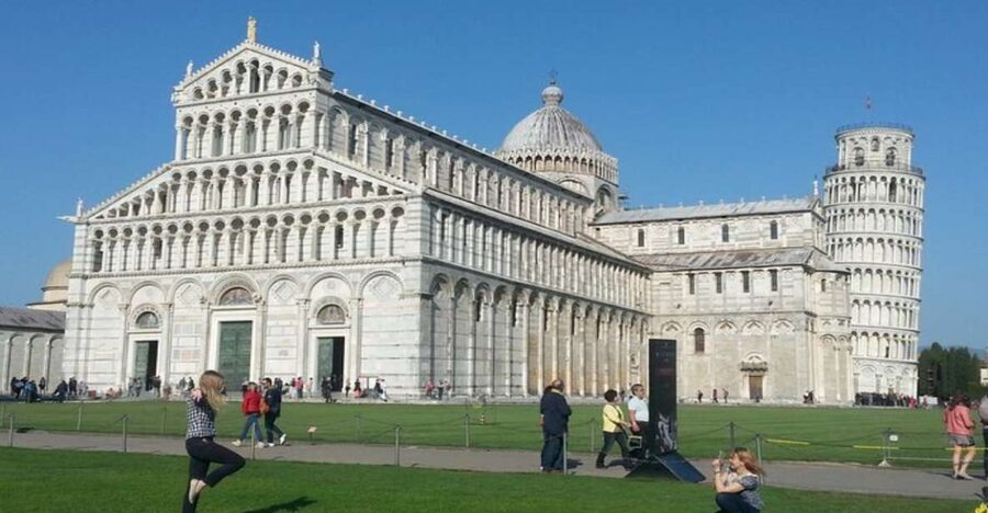 From Livorno: Guided Day Trip to Florence and Pisa by Bus - Why the Florence guide matters