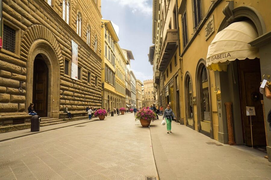 From Rome: Discover Florence & Pisa in a Full-Day Trip - Florence, with a quick Renaissance orientation