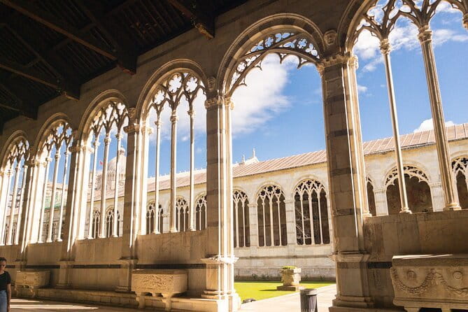 Full-Day Private Pisa and Lucca Tour with optional Leaning Tower - Piazza dei Miracoli and the Leaning Tower