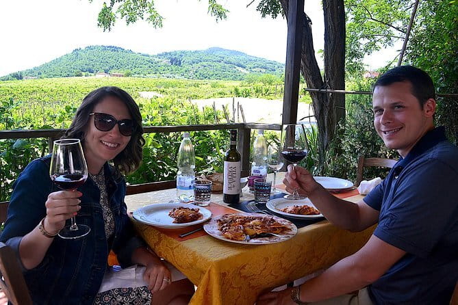 Full-Day Tuscany Castles Tour with Wine Tasting from Florence - Tenuta di Bossi and the Gondi family connection
