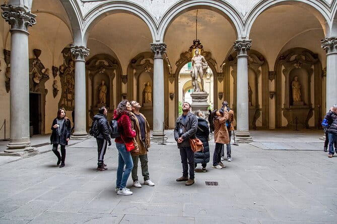 Guided Tour of Florence by Night - Why Florence by night works so well