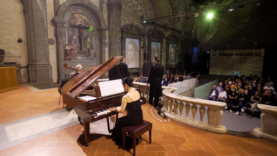 Heart of Florence: Dinner and Three Tenors Concert Ticket - Choosing between VIP, central, and back seating