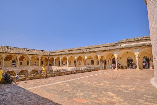 Heart of Italy Day Trip: Visit Perugia and Assisi from Florence - Inside the Basilica of Saint Francis