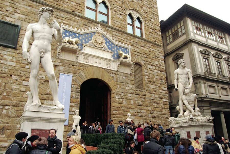 Hidden Florence: 2-Hour Guided Walking Tour - Palazzo Vecchio and the Medici political court