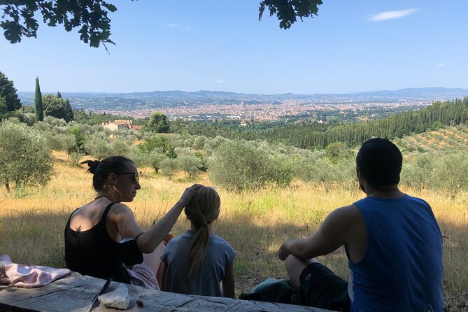 Hiking Florence Tuscany hills with lunch & wine - A farm lunch at Fattoria di Maiano