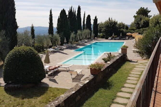 Horseback ride and Poolside Day chillout with Tuscan Lunch - A gentle introduction to horseback riding
