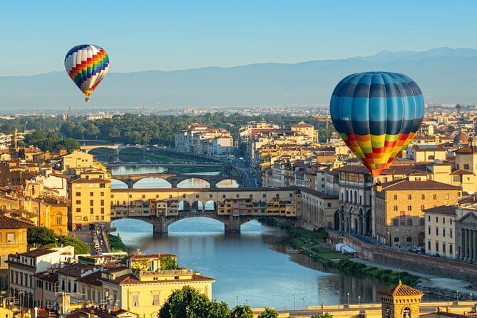 Hot Air Balloon flight in Florence - Sunrise at Terzo Giardino, beside the Arno
