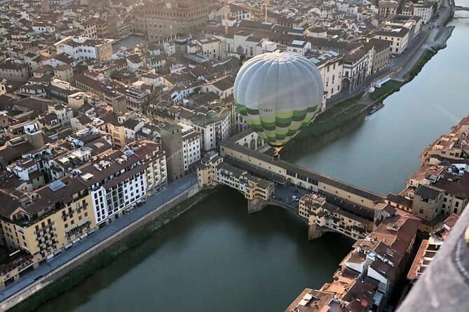 Hot-Air balloon Ride above Florence - Seeing Florence from a drifting balloon