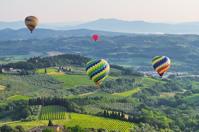 Hot Air Balloon ride in the Chianti Valley Tuscany - One hour over vineyards and villages