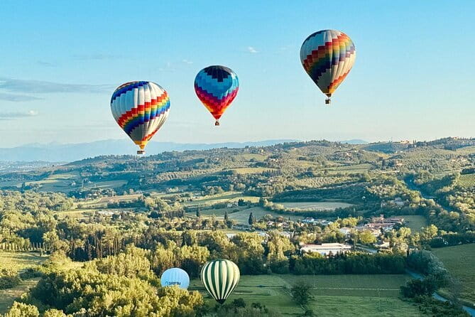 Hot Air Balloon ride in Tuscany countryside from Chianti - A sunrise view of Chianti from Bargino