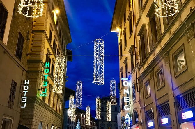 Illuminated Florence Tour for Kids and Families with Gelato and Pizza - Turning Florence’s history into a game