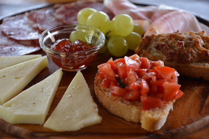 It's Wine Time! 2 wineries & farm-to-table lunch—max 8 pp - Who will get the most from this outing