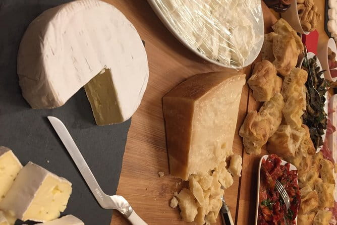 Italian Charcuterie & Cheese Board with Wine or Beer Pairing - Key points at a glance