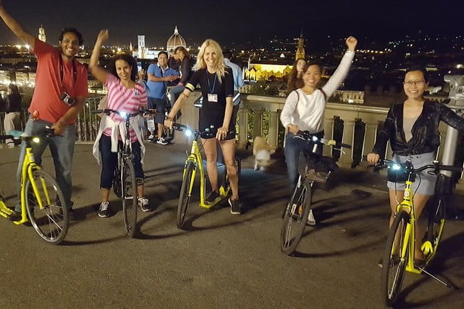 Kickbike Adventure through Florence with locals - The Duomo: Florence’s grand opening view