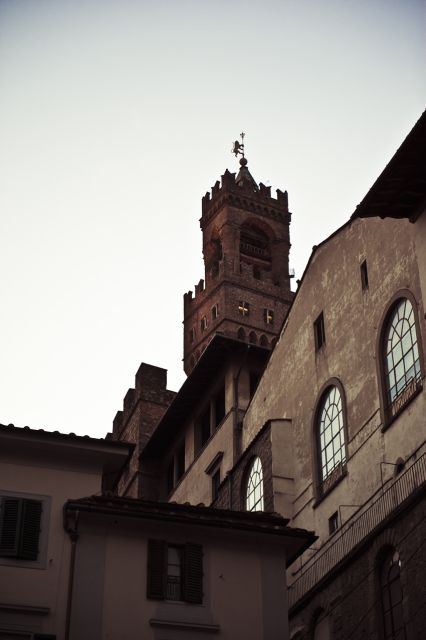 Legends of Florence: Exclusive Walking Tour by night - Starting at Piazza della Signoria and San Firenze
