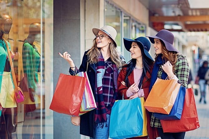 Luxury Shopping Experience: Private Chauffeur to The Mall & Prada - Key points at a glance