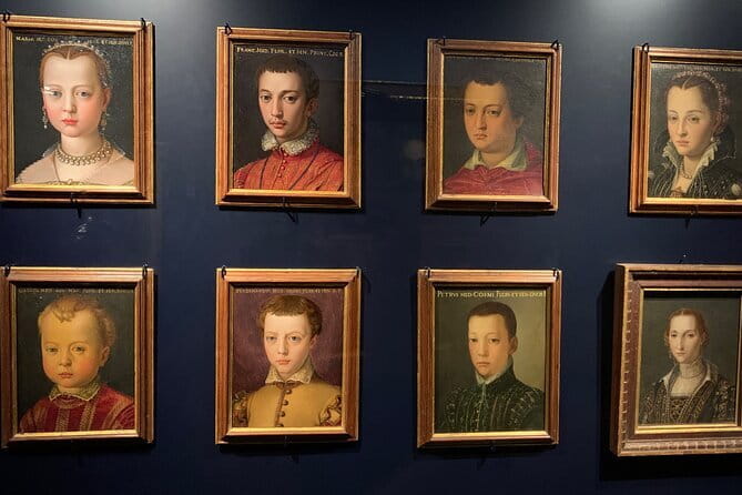 Medici family -Guided city walking Tour - Piazza San Lorenzo, where power met public life