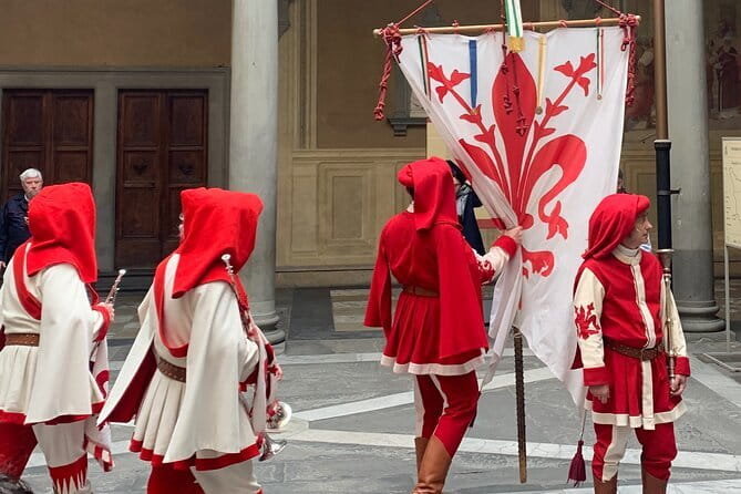 Medici Legends & Renaissance Wonders: Florence Small Group Tour - Palazzo Pitti and the Uffizi connection