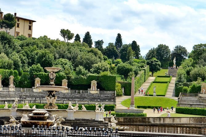 Medici's Mile Walking Tour plus Pitti Palace or Boboli Gardens Ticket - Florence’s Medici story in one walk