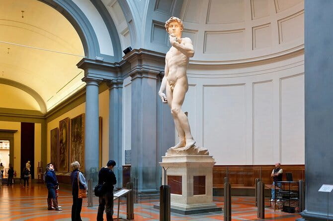 Michelangelo’s David Early Viewing Semi-Private Accademia Tour - Meeting your guide at Via Ricasoli, 49
