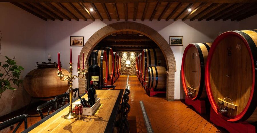 Montalcino: Private Cellar Tour, Wine Tasting & Appetizers - Should you book Paradiso di Cacuci?