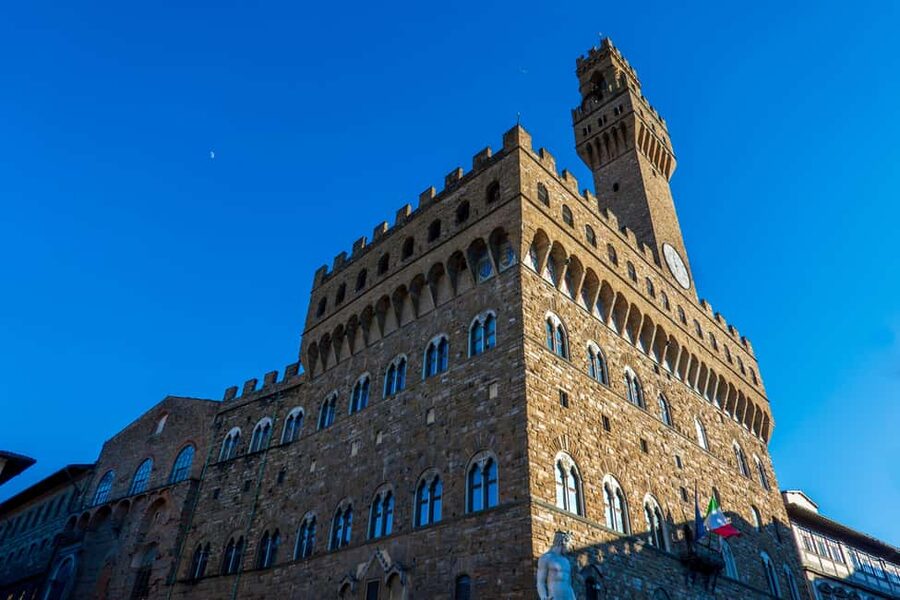 Palazzo Vecchio: Magnificent Private Tour - Timing, language, and comfort