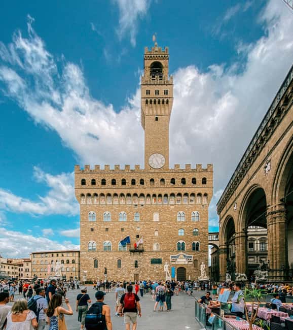 Palazzo Vecchio: Magnificent Private Tour - What the private format is really worth