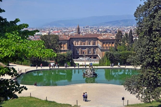 Palazzo Vecchio, Palazzo Pitti and Boboli gardens private tour - Why these three Medici sights belong together