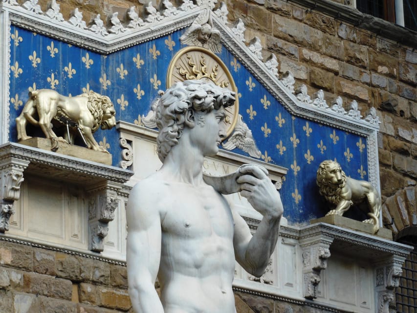 Palazzo Vecchio Secret Passages Tour & Lunch or "Gelato" - The door concealed behind a painting