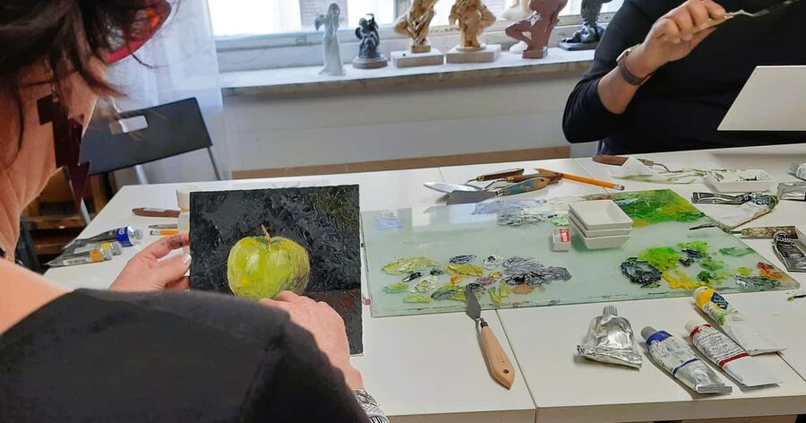 Palette Knife Painting Class Florence - A break with coffee and something sweet