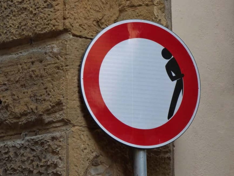 Panoramic walking tour in Florence with Vincenzo - CLET’s altered street signs