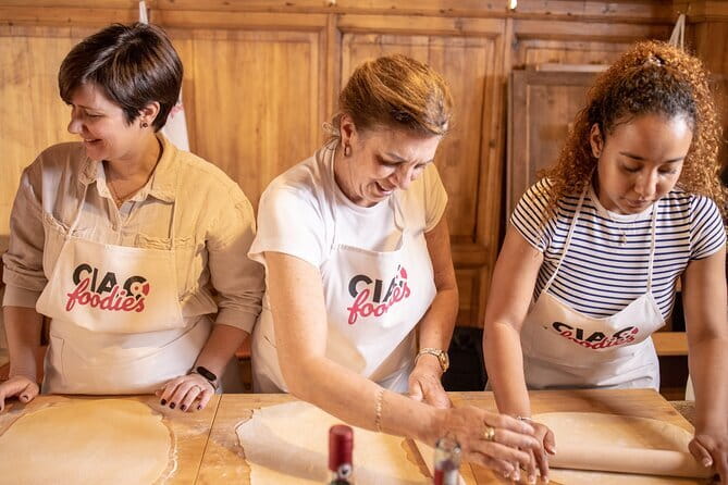 Pasta and Tiramisu Cooking Class with optional Local Market Tour - How the timing affects your choice