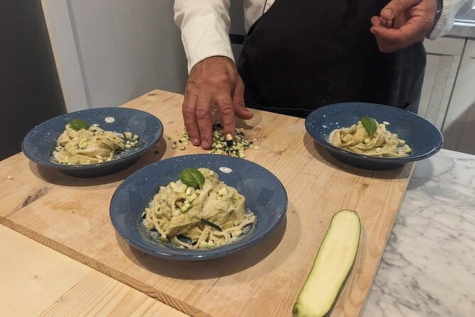 Pasta class - Tagliatelle with mushrooms and sausage
