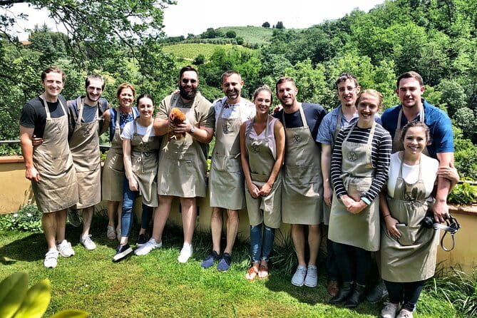 Pasta Cooking class in the countryside - Wine, olive oil, and seasonal Tuscan flavor