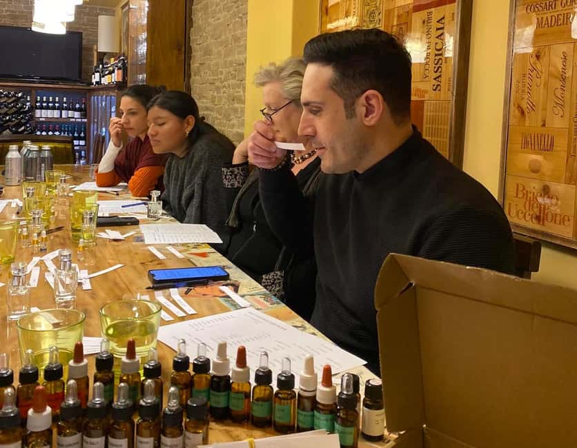 Perfume Creating Workshop in the city center - Finding Feel Toscana at Via del Sole 11R