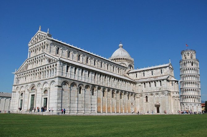 Pisa and Florence Private Tour with Wine Tasting - Piazza dei Cavalieri, Pisa’s quieter first stop