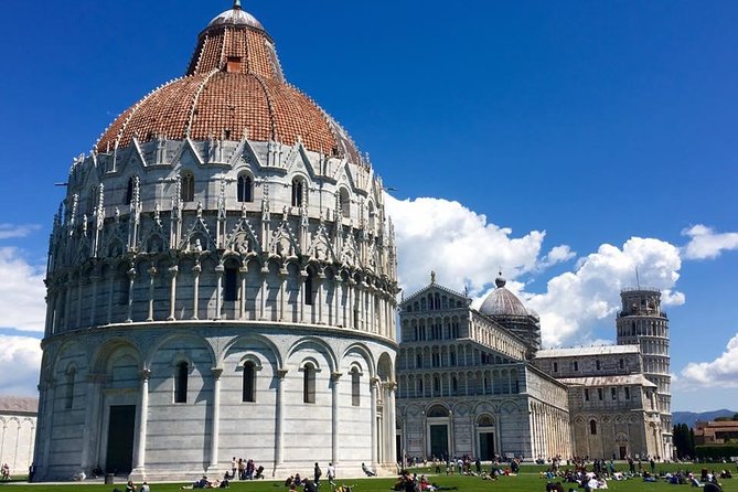 Pisa and San Gimignano Tour from Florence - Two famous Tuscan towns without the transport puzzle